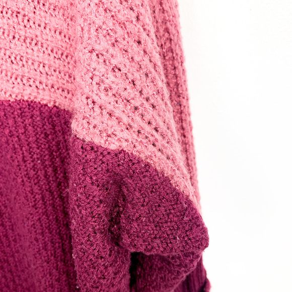 Kenar Half Sleeve Pink Colorblocked Sweater - Picture 12 of 13